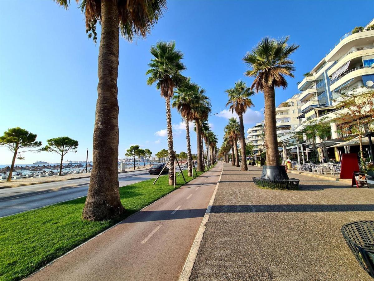 Seaview Apartment Vlore Bagian luar foto